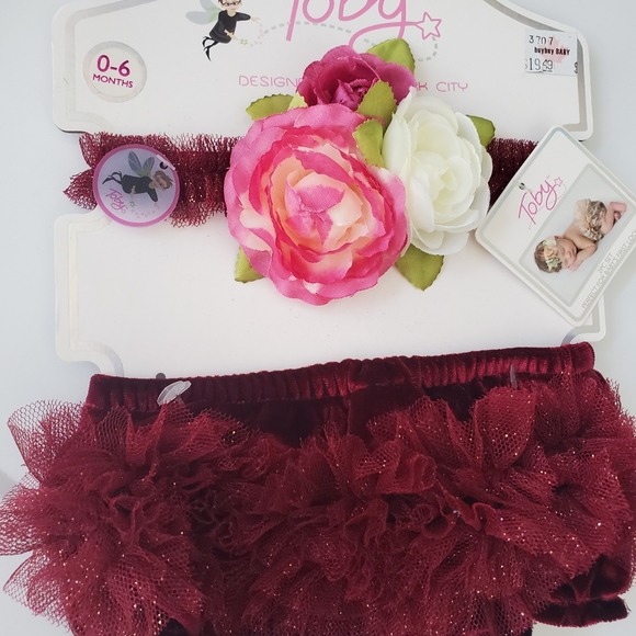 Baby photo headband and ruffled bottom. - Picture 2 of 3